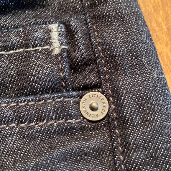 Citizens Of Humanity Dark Denim Hutton Medium Rise Wide Leg Jeans - Picture 13 of 15